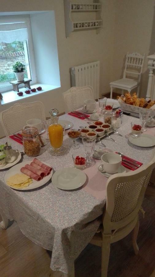 D'hotes Le Mont D'anon Frühstückspension